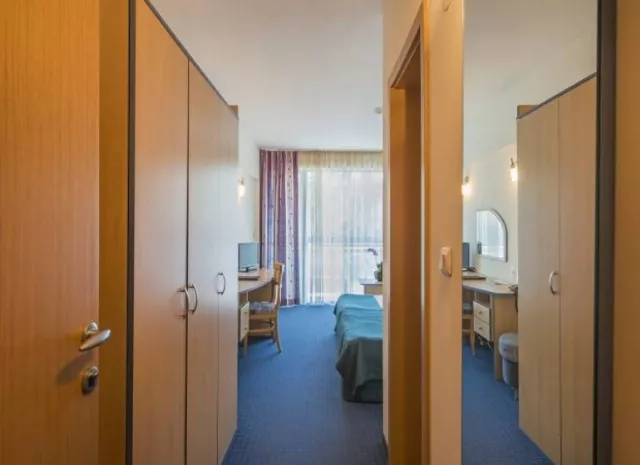 Hotel Holiday Park