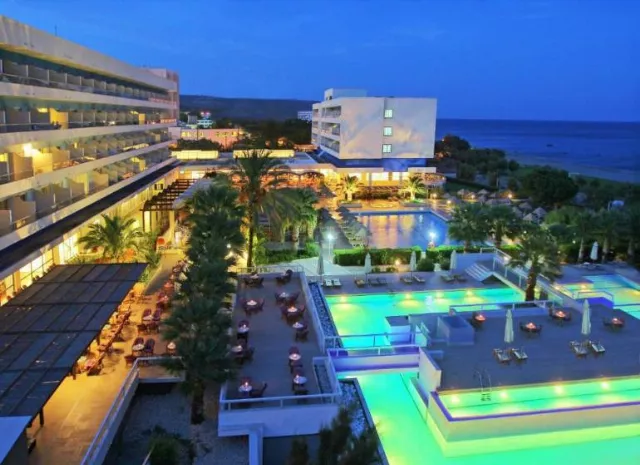 Hotel Blue Sea Beach Resort