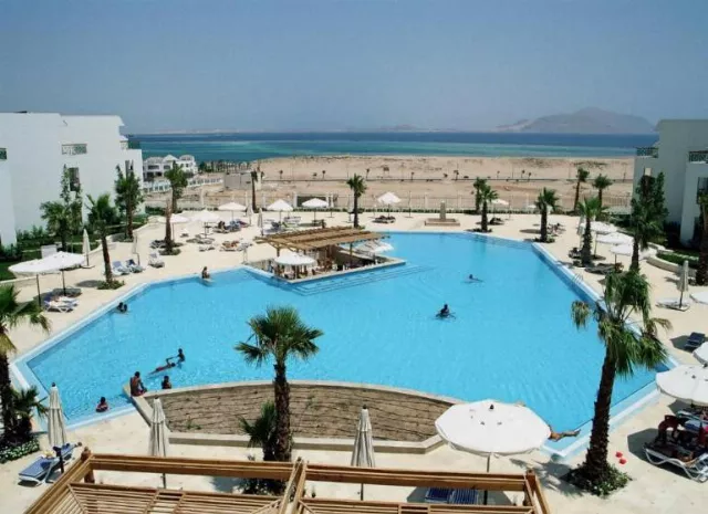 Hotel Cyrene Island