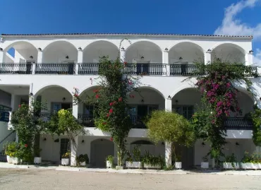 Hotel Athina, Grecia / Kefalonia / Karavomylos