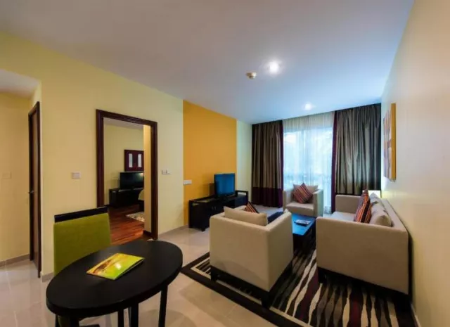 Hotel Ramada By Wyndham Downtown Dubai