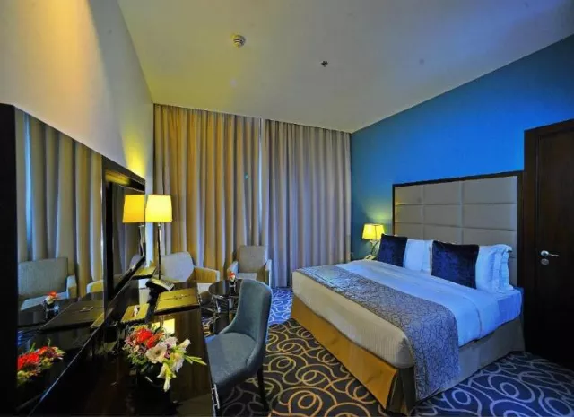 Hotel Ramada Abu Dhabi Corniche