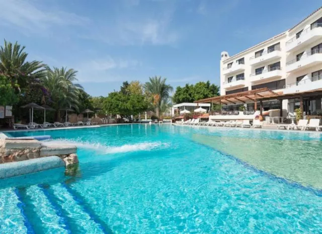 Hotel Paphos Gardens Holiday Resort