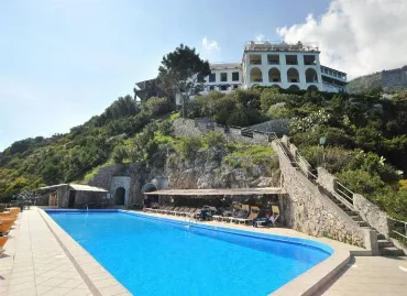 Belvedere., Italia / Conca Dei Marini