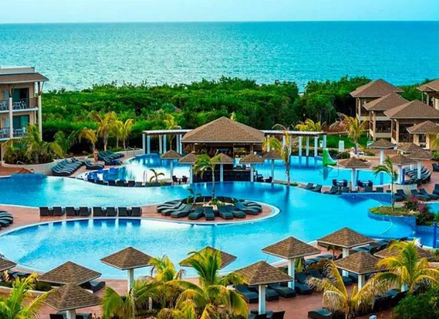 Roc Lagunas Del Mar