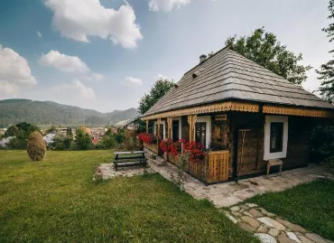 La Roata - Casa Vasile, Romania / Gura Humorului