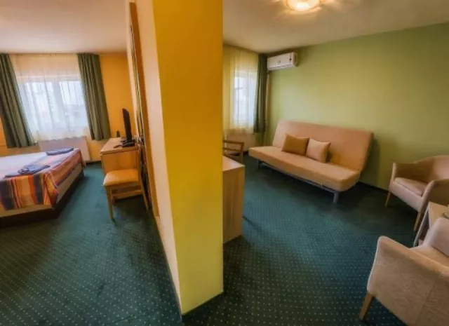 Hotel Apollo Wellness Club Suita 3*