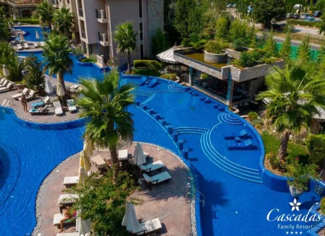 Hotel Cascadas Family Resort & Spa