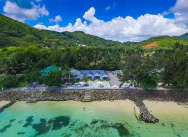 Hotel Le Nautique Luxury Beachfront Apartments, Seychelles / Mahe Island