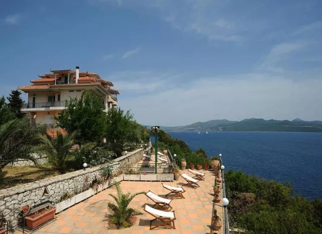 Villa Magemenou Nikiana