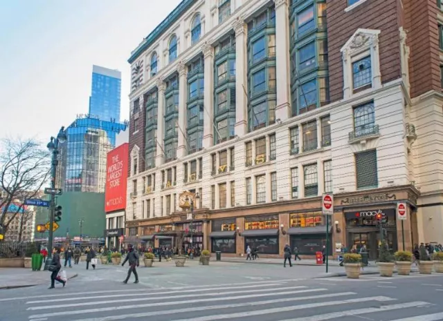 Hotel Martinique New York On Broadway, Curio Collection By Hilton