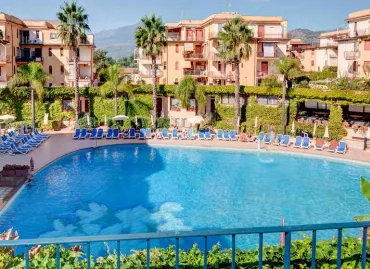 Hotel Caesar Palace, Italia / Giardini Naxos