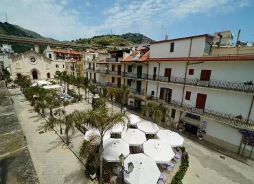 Palazzo Durante, Italia / Letojanni