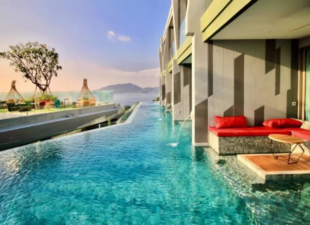 Crest Resort And Pool Villas Phuket