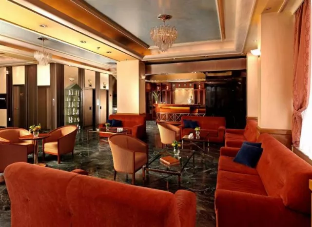 Hotel Savoy Piraeus