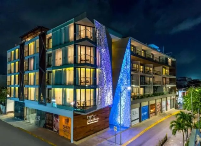 Hotel The Fives Downtown Residences, Curio Collection By Hilton