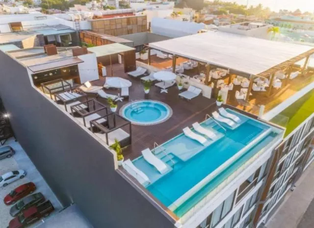 Hotel The Fives Downtown Residences, Curio Collection By Hilton