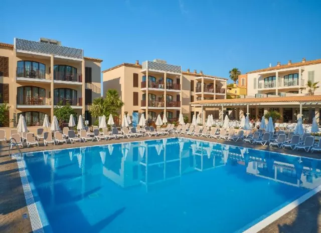 Protur Floriana Resort Aparthotel