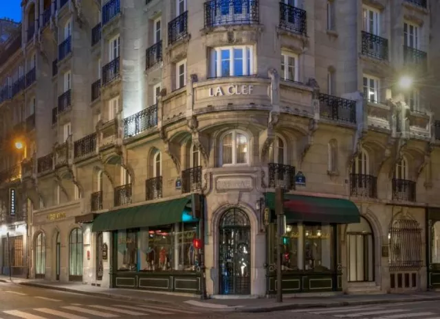 La Clef Louvre Paris By The Crest Collection
