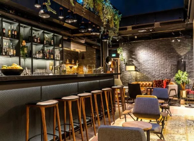 Laz' Hotel Spa Urbain Paris