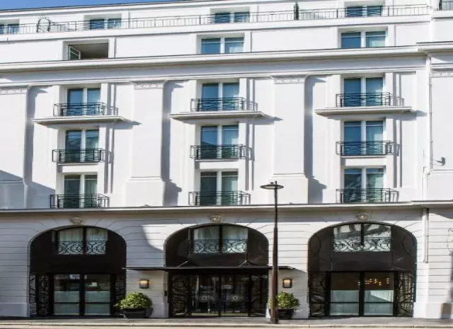 Le Tsuba Hotel