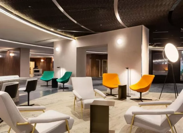 Pullman Paris Montparnasse Hotel