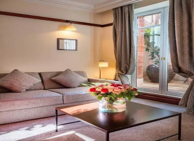Hotel Pont Royal