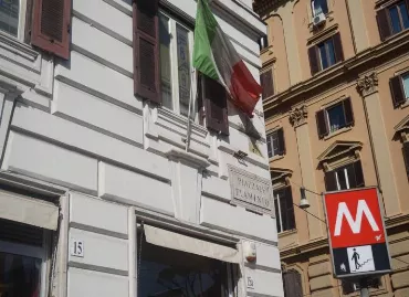 The First Roma Arte, Italia / Roma