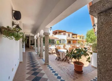 Bonsai Hotel, Italia / Sardinia / San Teodoro