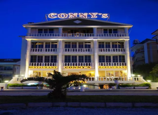 Hotel Conny's Boutique