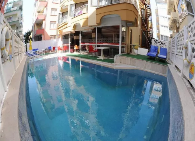 Hotel Kleopatra Bebek