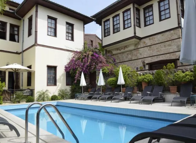 Tuvana Hotel