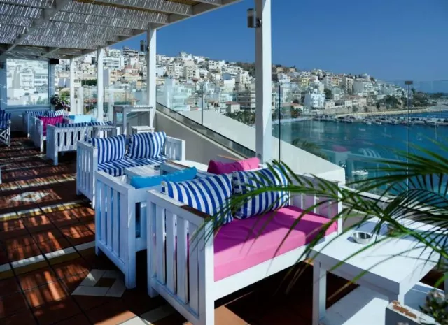 Itanos Hotel