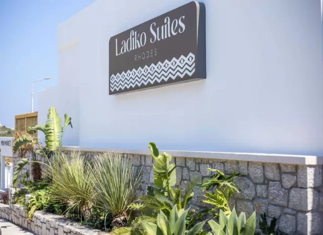 Ladiko Suites