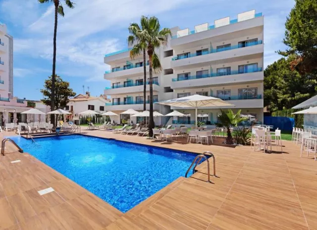 Aparthotel Metropolitan Juka Playa
