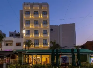 Hotel Leonardo Boutique Larnaca, Cipru / Zona Larnaca / Larnaca