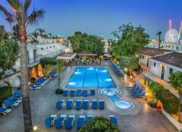 Hotel Green Bungalows Apartments