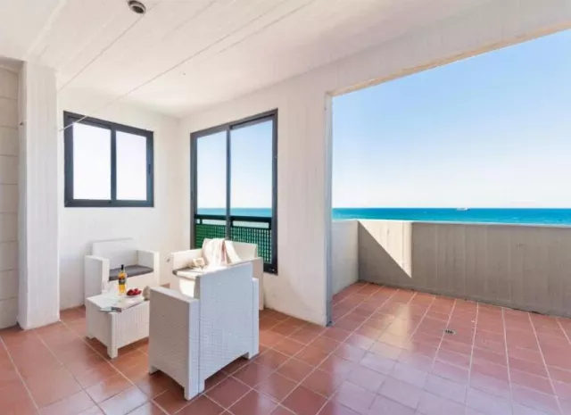 Bari Waterfront Apartment