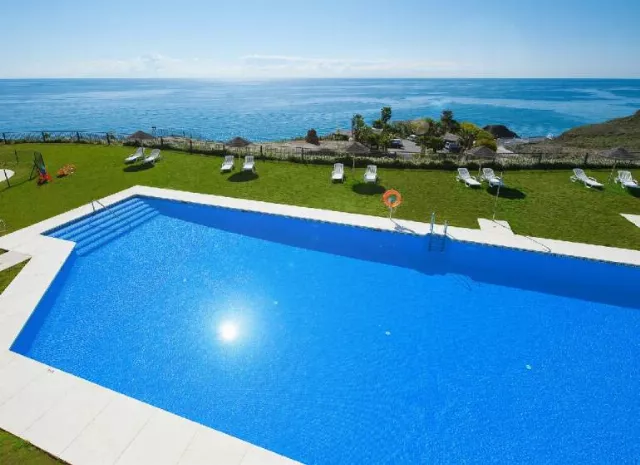 Holiday Rentals Olee Nerja By Fuerte Group