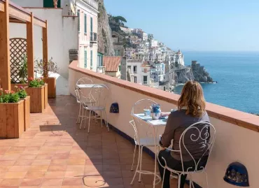 Il Porticciolo Di Amalfi, Italia / Amalfi