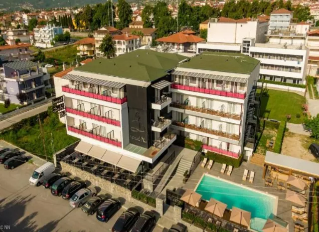 Dafni Plus Hotel