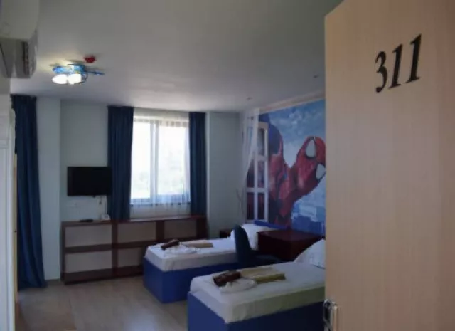 Therma Camp And Pool