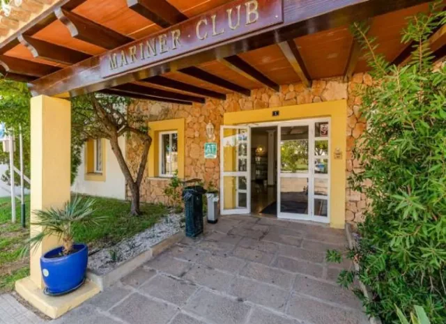 Mariner Club Apartments