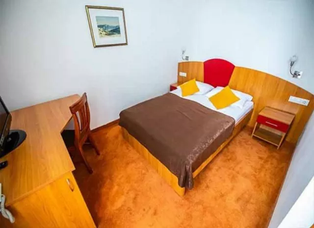 Hotel Emerald