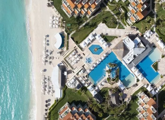 Wyndham Grand Cancun All-inclusive Resort Villas