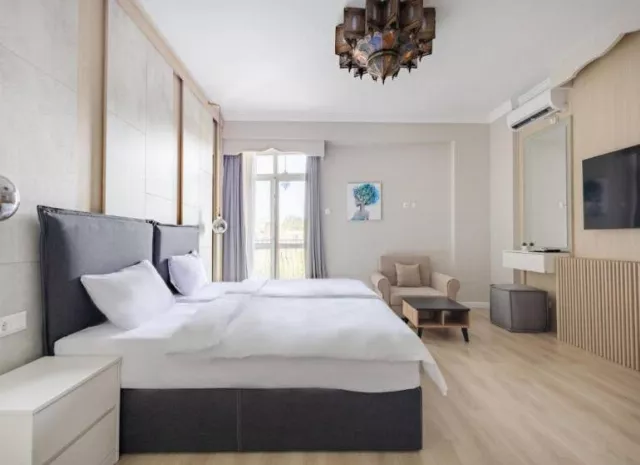 Hotel Piccolo Mondo By Citybookings