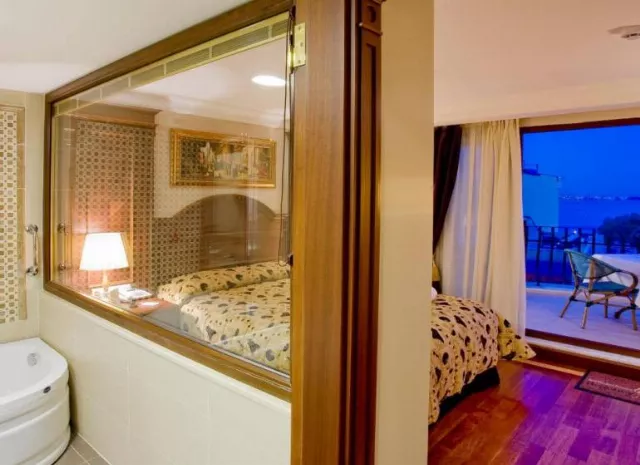 Glk Premier Regency Suites And Spa