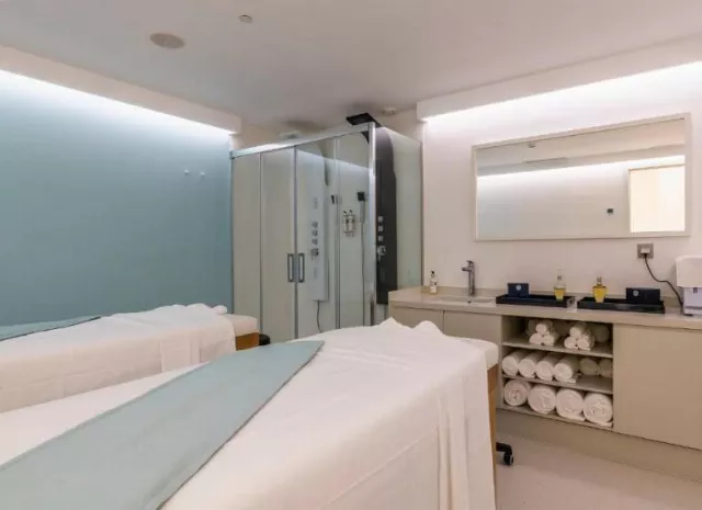 Hotel Regency Salgados Spa