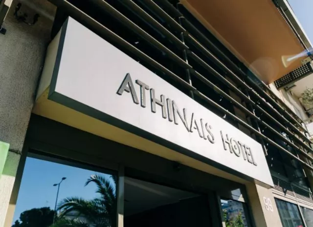 Athinais Hotel