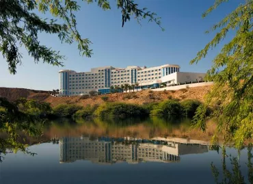Hotel Crowne Plaza Muscat Ocec, Oman / Muscat